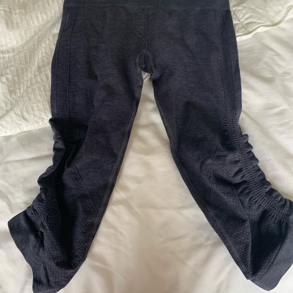 Lululemon crop leggings size 2!